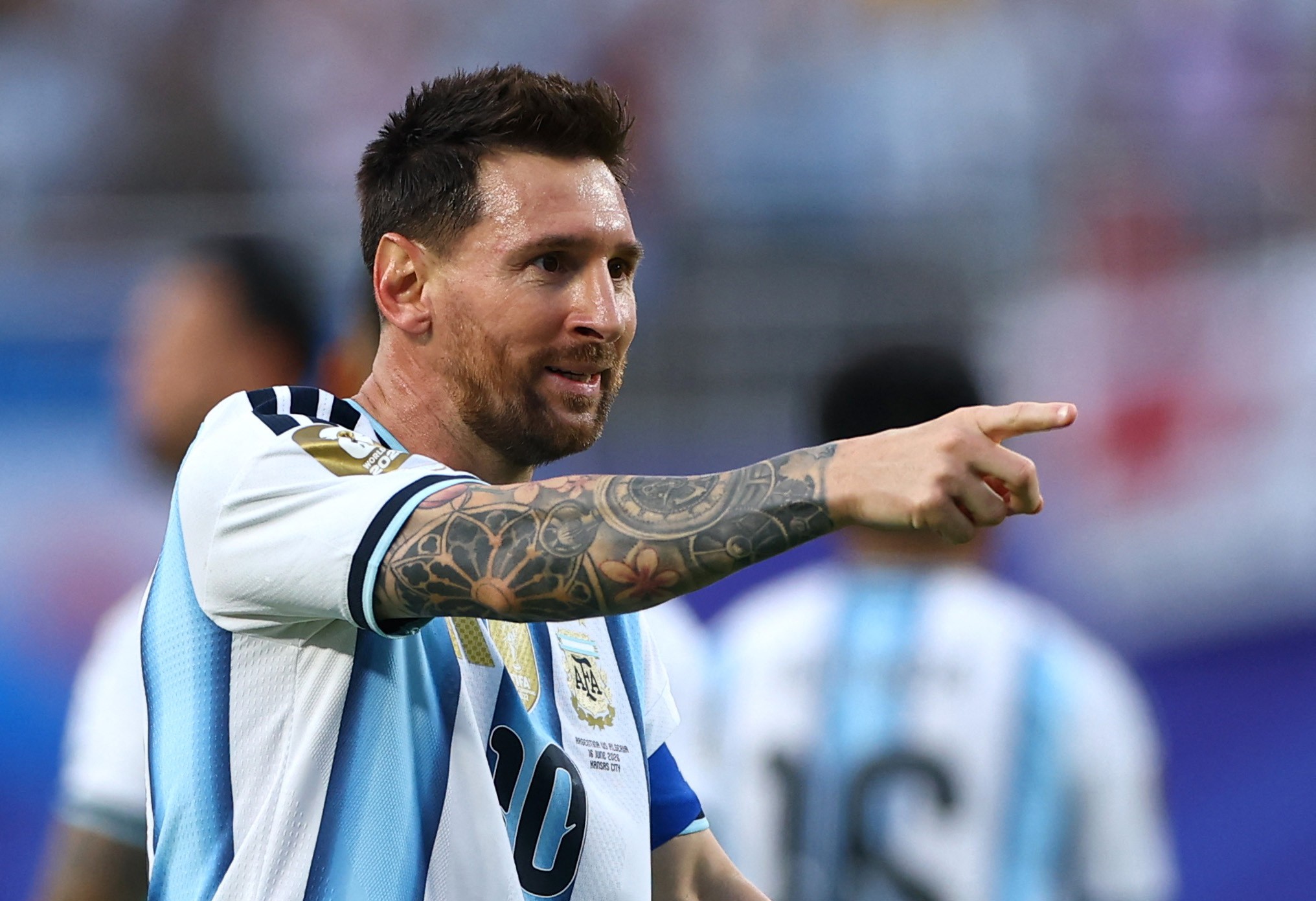 Messi histórico, Mbappé à frente de Pelé, gols de Haaland... Copa do Mundo tem dia estelar