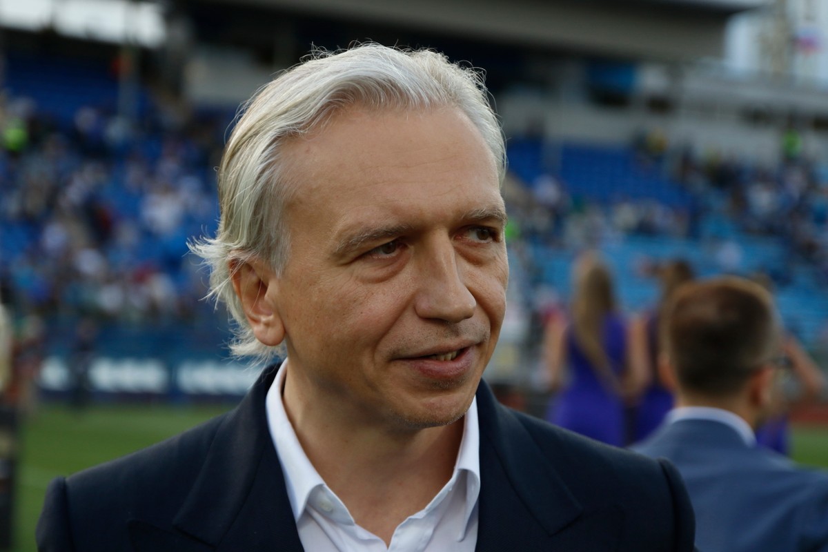 Federação Russa de Futebol não cumpre ameaça e desiste de deixar a Uefa -  Estadão