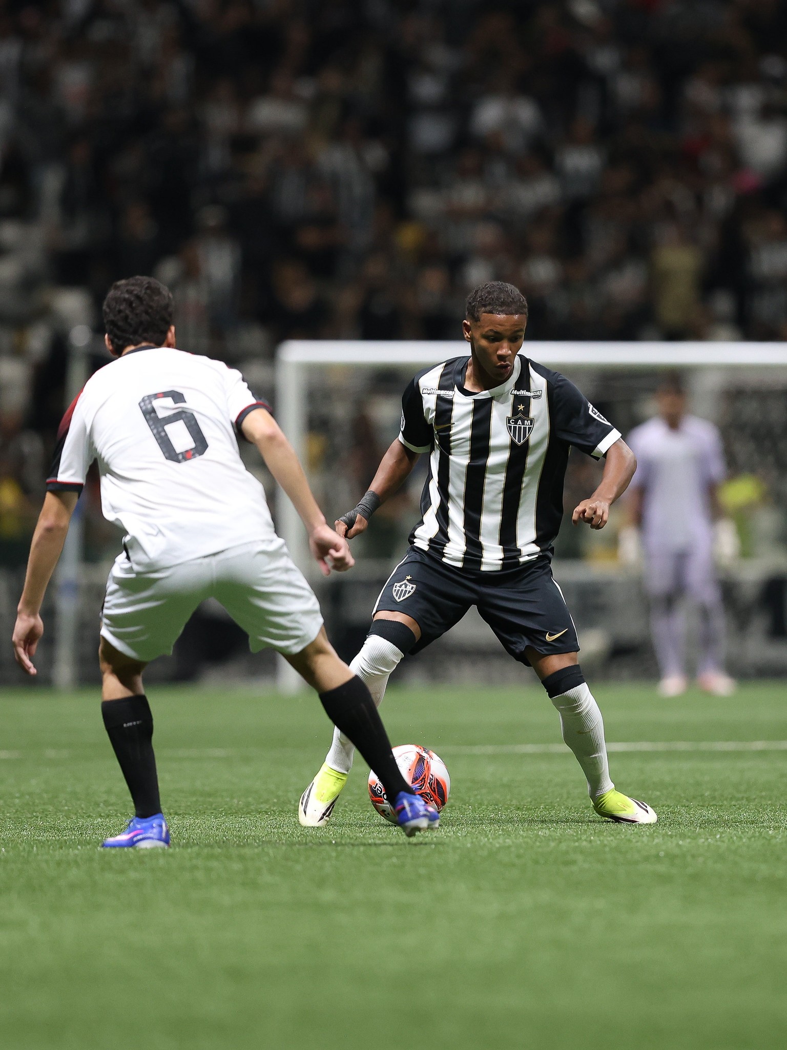 Domínguez revela planos para Gabriel Veneno e Riquelme, joias da base do Atlético-MG