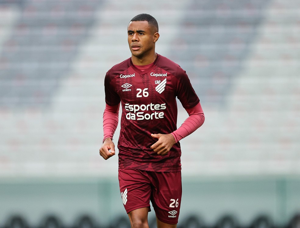 Erick  está no radar do Corinthians para 2024 — Foto: José Tramontin/Athletico