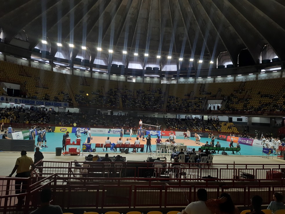 Minas vence JF Vôlei e vai lutar pleo título do Mineiro  — Foto: Lívia Porphyrio