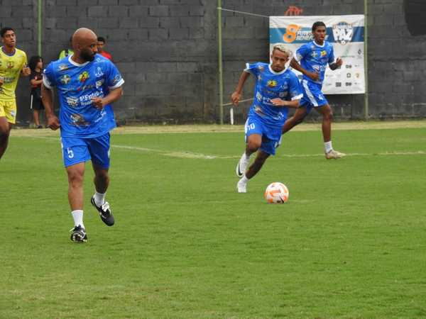 Gerente do Flamengo, Fabinho promove jogo beneficente e arrecada 1,5 tonelada de alimentos