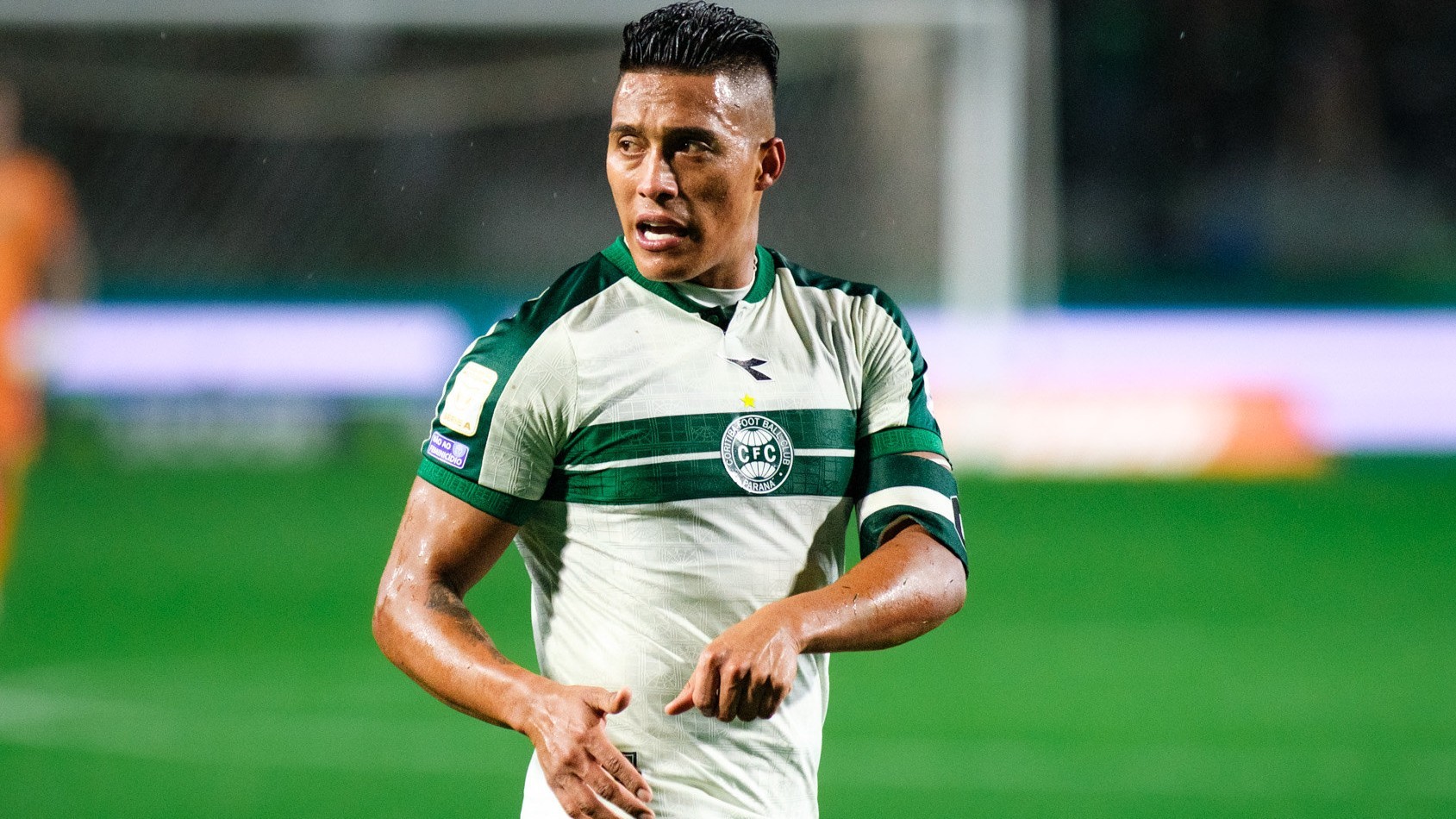 Sebastián Gómez se isola no topo de ranking histórico pelo Coritiba