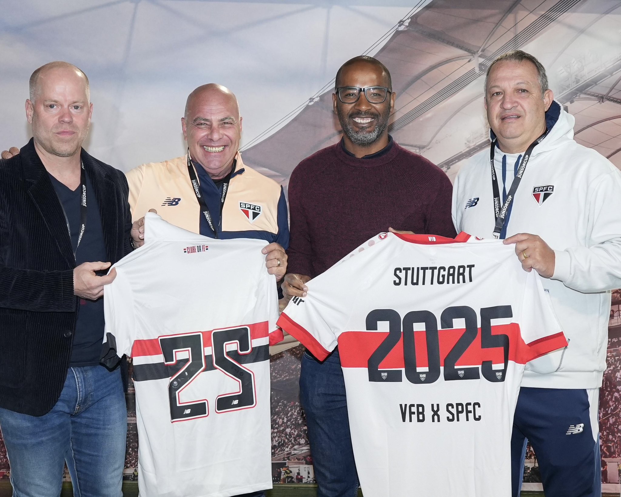 São Paulo e Stuttgart se enfrentam em torneio juvenil em Cotia neste fim de semana
