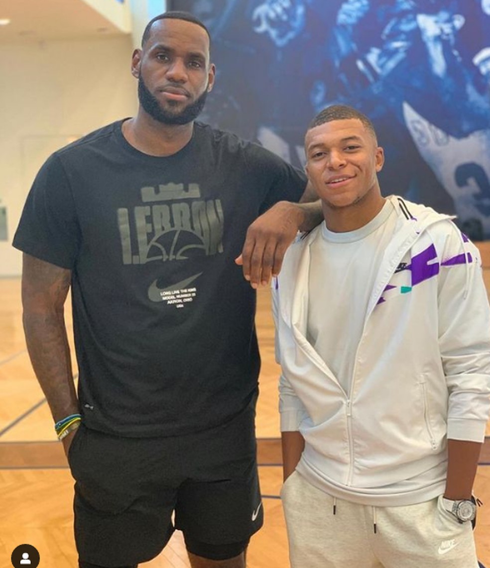 LeBron James é aclamado por famosos após recorde na NBA; veja