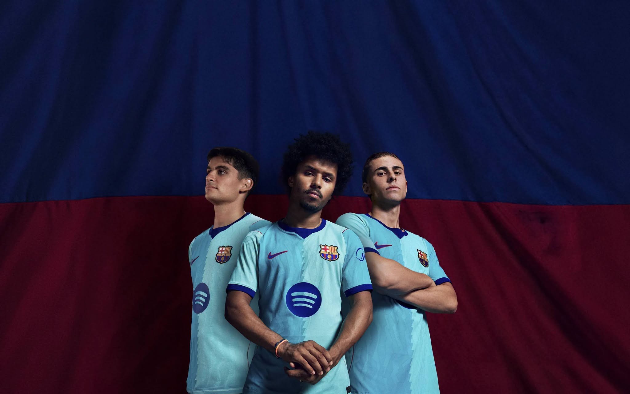 Barcelona lança terceiro uniforme para a temporada 2026/27; veja