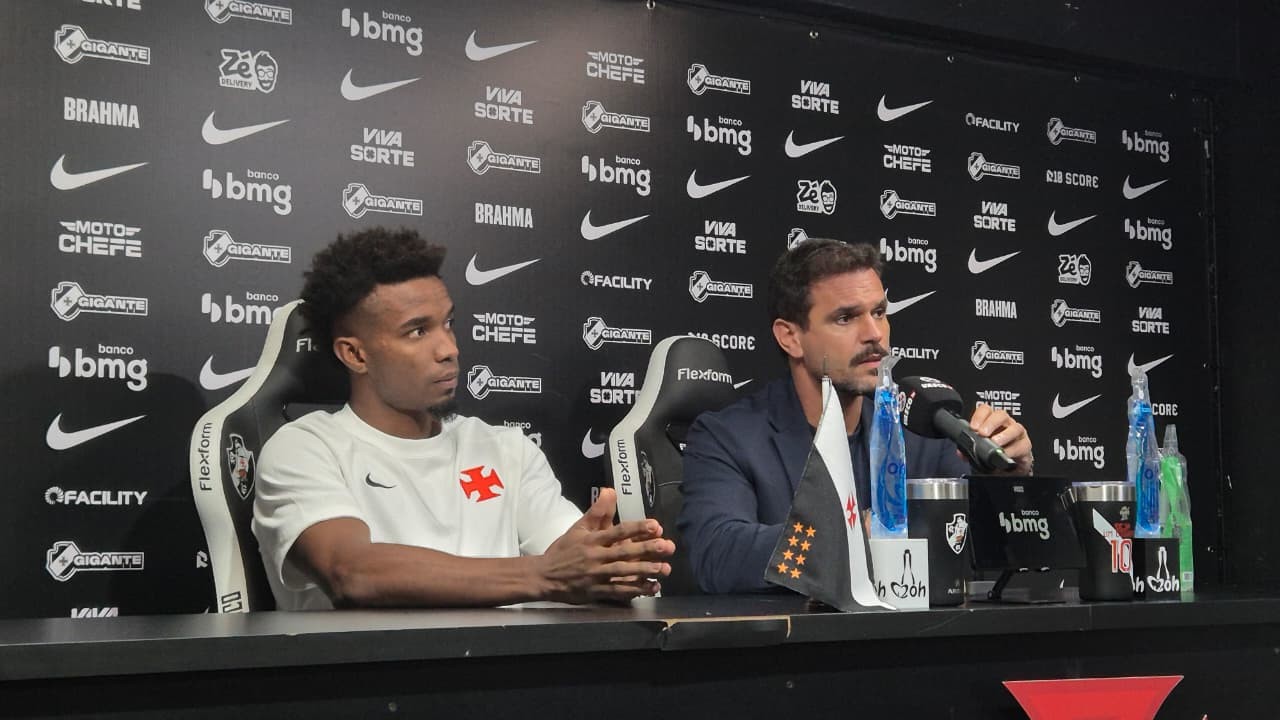 Admar vai à coletiva e diz que Renato continua no Vasco após derrota: "Estamos com ele"