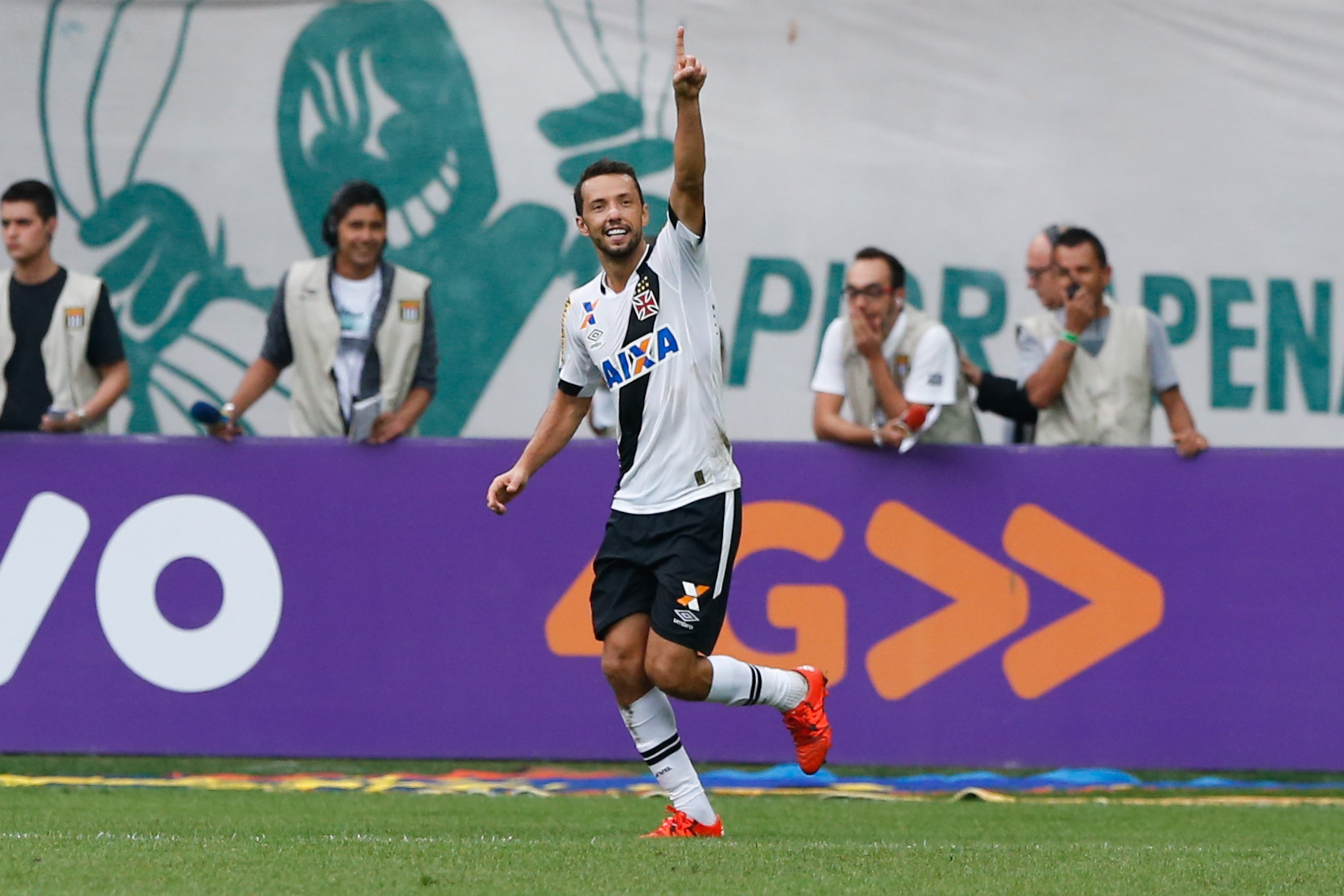 Há dez anos, Vasco iniciava segunda maior sequência invicta de sua história em jogo contra o Palmeiras; relembre