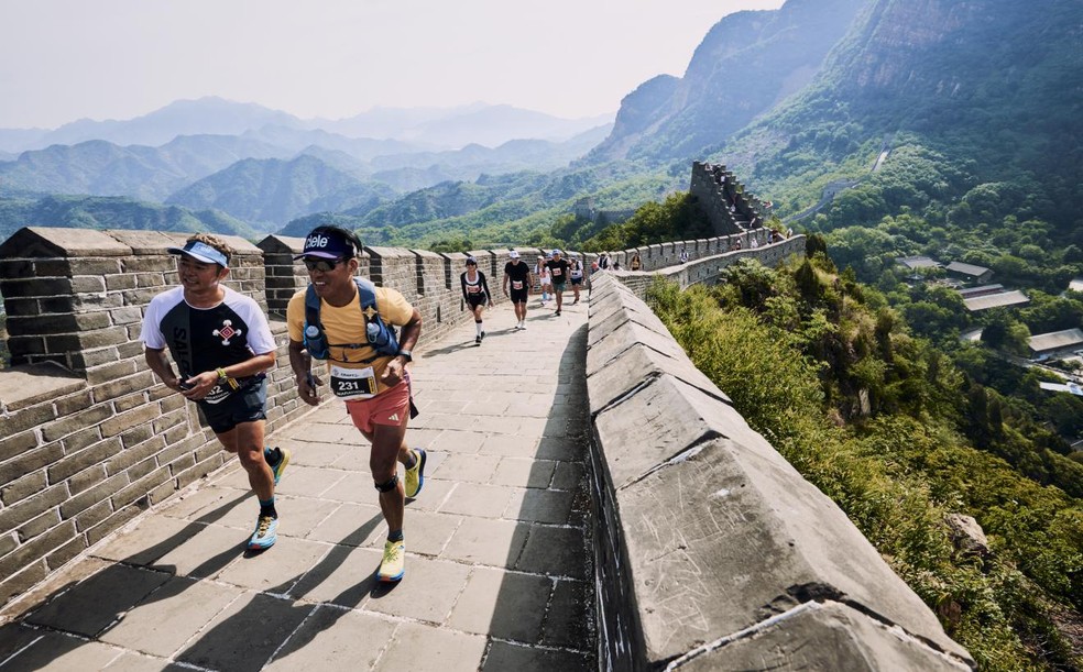 Corrida que passa pela Muralha da China — Foto: Divulgação/Albatros Adventure Marathons