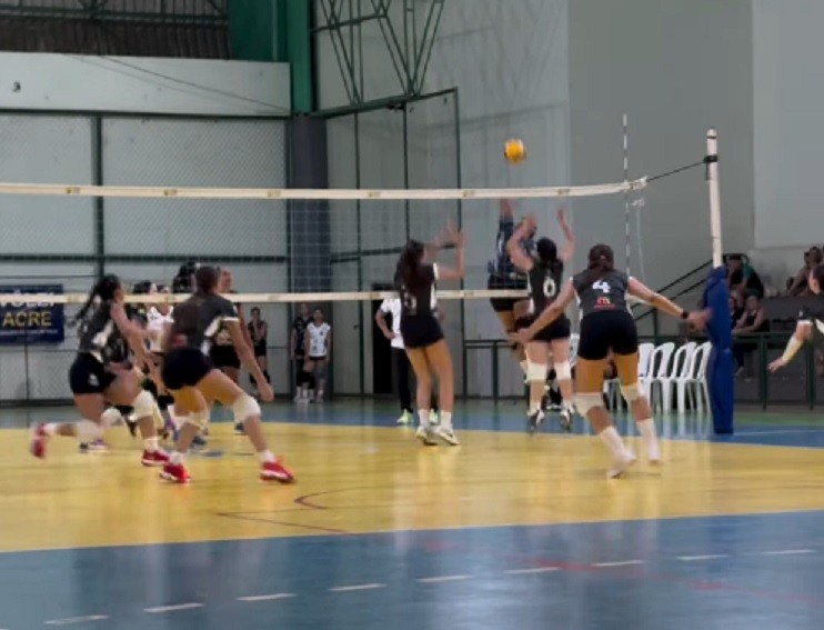 Serra Negra garante 3º lugar no feminino e masculino da Etapa Rio Branco do Acreano de Vôlei