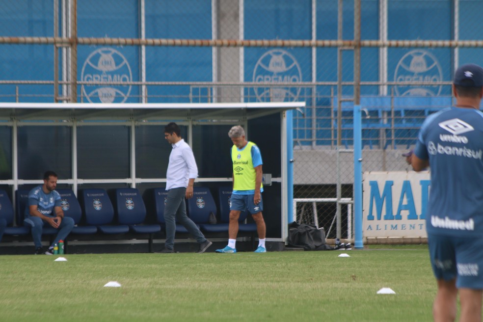 Com 12 na linha, Renato divide primeiros times na pré-temporada do Grêmio; veja