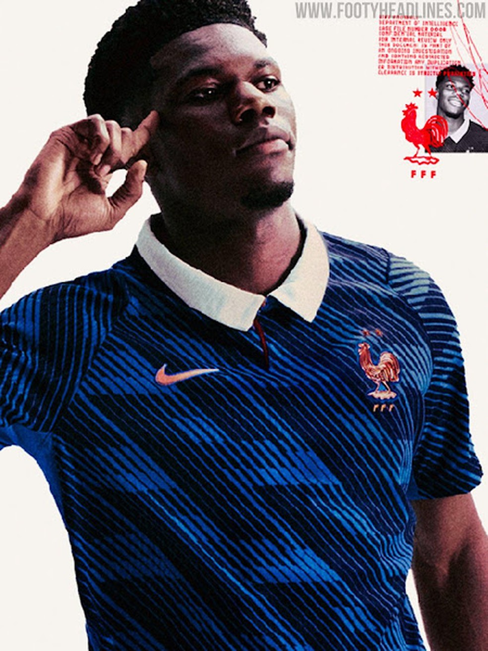 Site vaza foto de ensaio com nova camisa da França — Foto: Reprodução/Footyheadlines