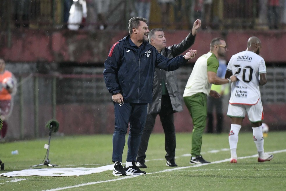 Fábio Matias em Portuguesa x Velo Clube — Foto: Dorival Rosa / Portuguesa