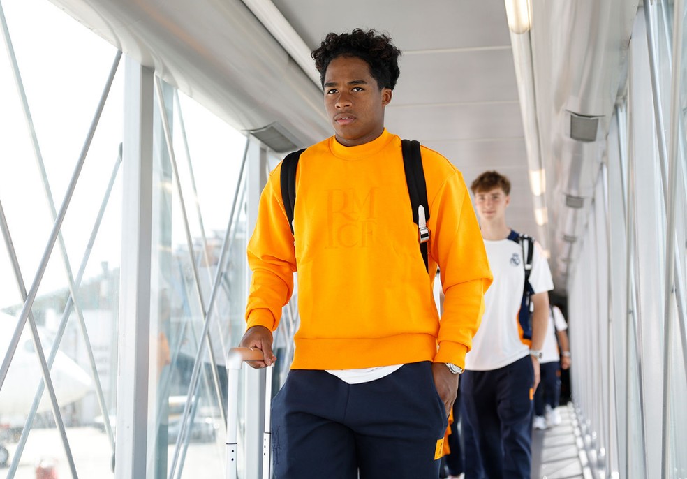 Endrick viajou para os EUA horas depois de apresentação oficial — Foto: Divulgação/Real Madrid
