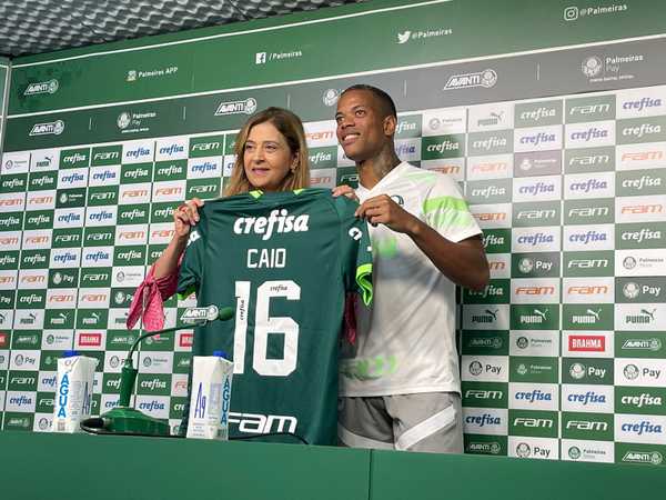 Caio se diz em paz após trocar São Paulo pelo Palmeiras: 