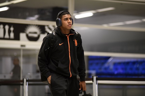 Gui Negão perde espaço e vira moeda de troca no Corinthians! Entenda o por que!