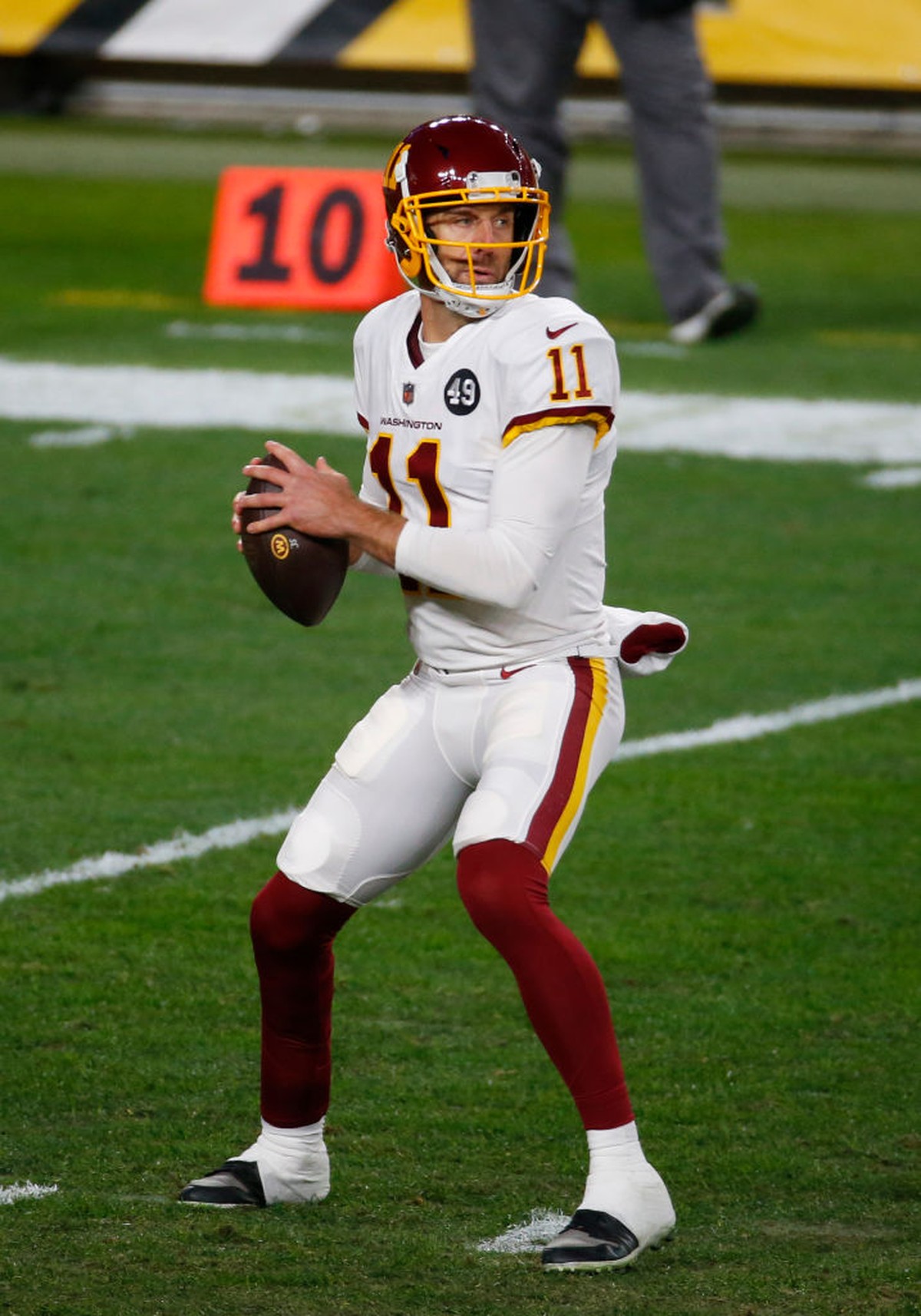 Alex Smith volta a brilhar na NFL após passar por 17 cirurgias e quase