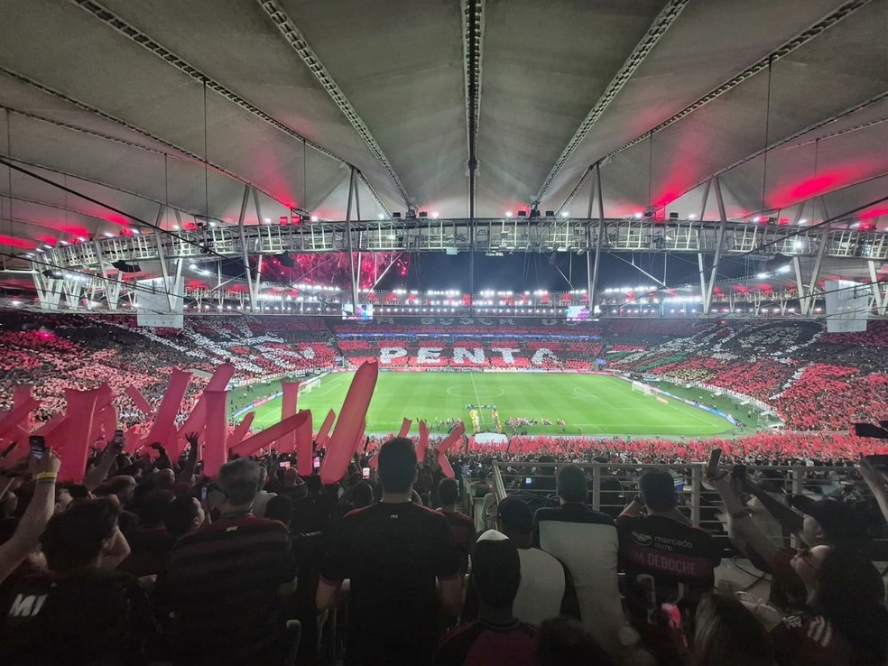 Mosaico da torcida do Flamengo no Maracan� na Libertadores � Foto: Thiago Lima