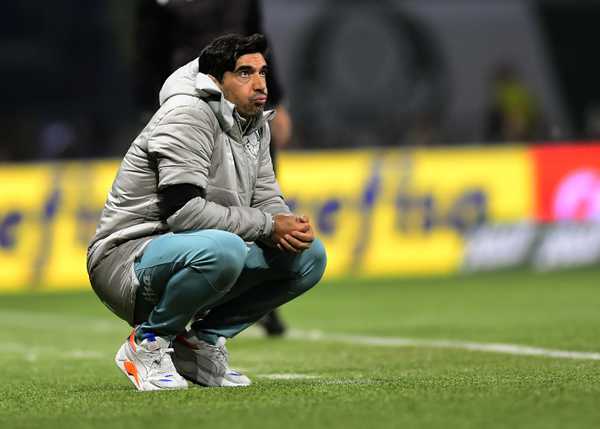 Abel elogia trabalho do Palmeiras na base e rebate críticas com coragem.