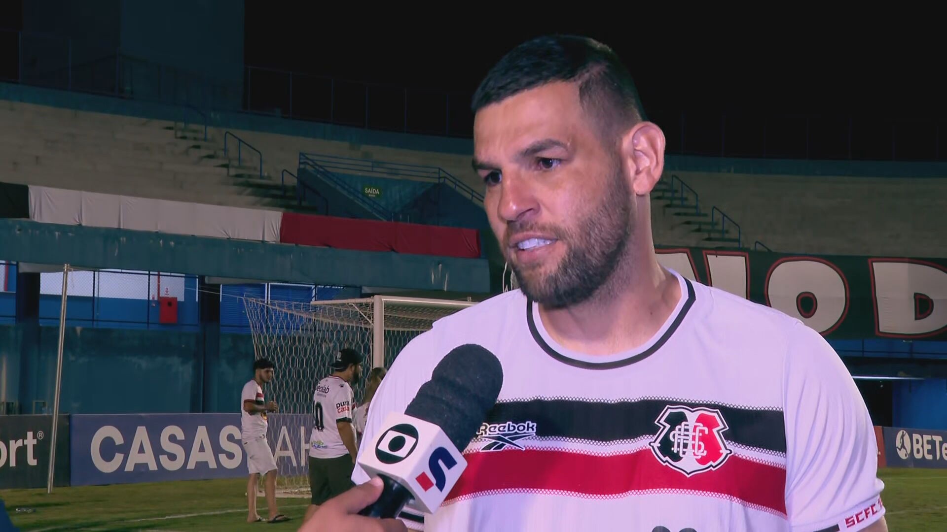 William Alves reconhece altos e baixos do Santa Cruz, mas festeja classificação: "Agora zera tudo"