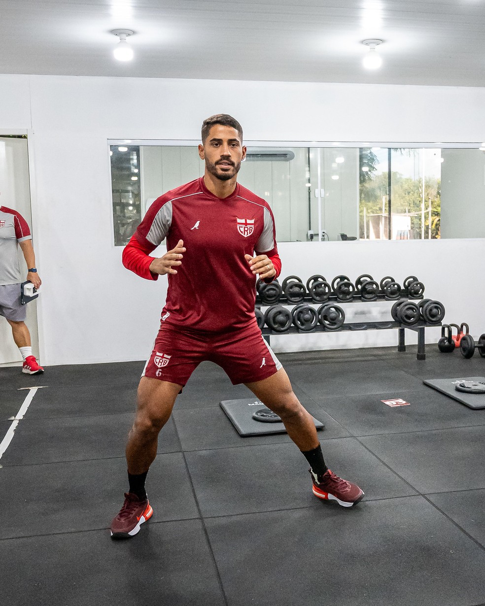 Lateral do CRB, Hereda está recuperado de dores musculares — Foto: Francisco Cedrim/ASCOM CRB