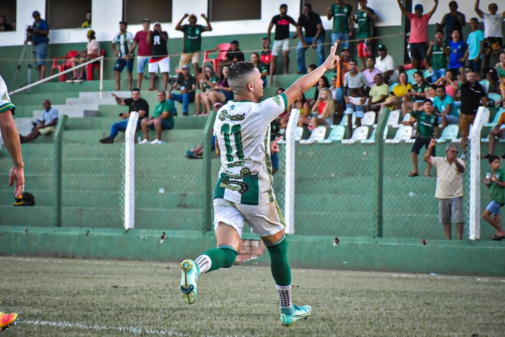 Everson Bilau vai para mais uma temporada no Verdão  — Foto: Mychael Ribeiro