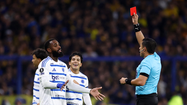 Gerson expulso em Cruzeiro x Boca Juniors