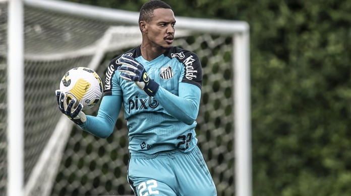 Goleiro do Corinthians é titular em goleada do Brasil contra Nova