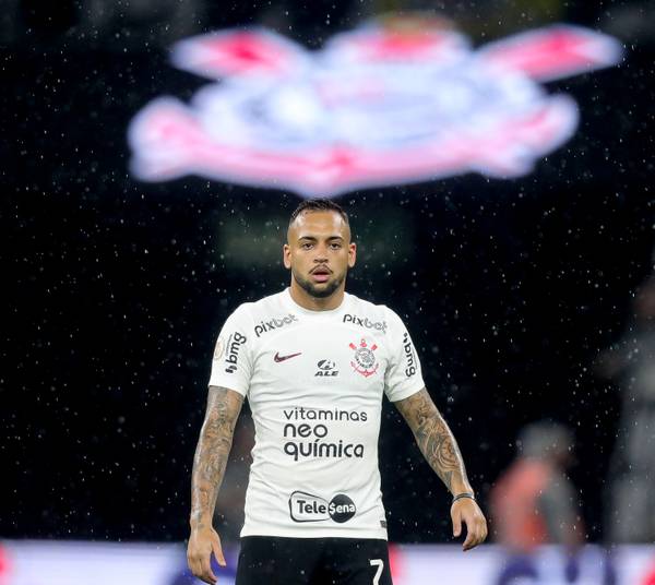 Corinthians anuncia permanência de Maycon até o fim de 2024