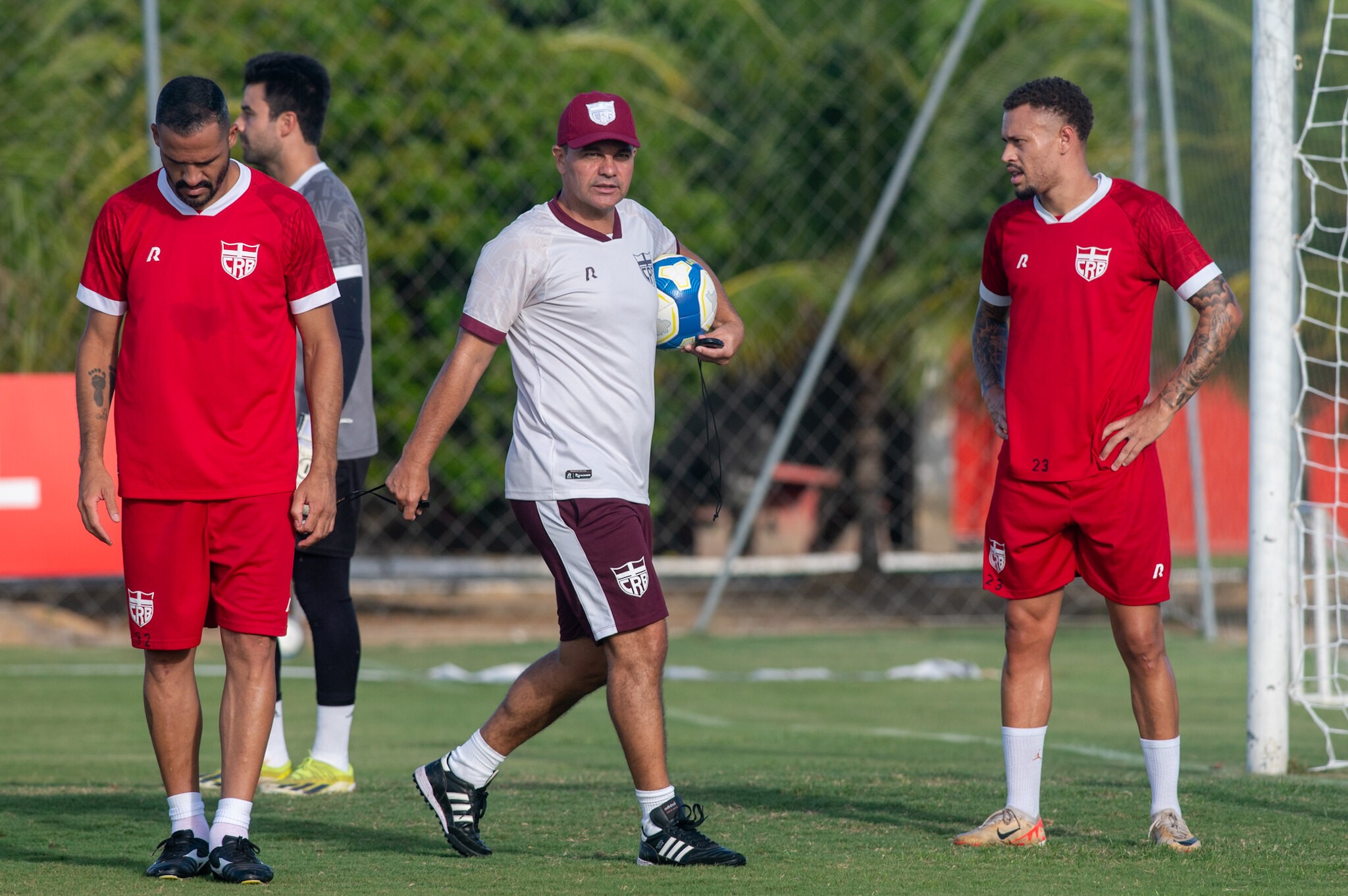Escalação CRB: Louzer conta com Hayner e Willian Bahia para jogo ...