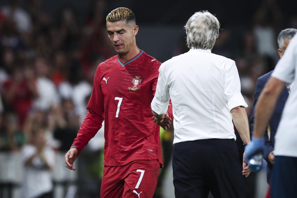 Cristiano Ronaldo tem histórico de conflitos com técnicos da seleção de  Portugal; confira detalhes | Ge