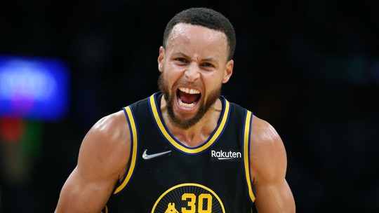 Stephen Curry acerta renovação com os Warriors por R$ 352,7 milhões