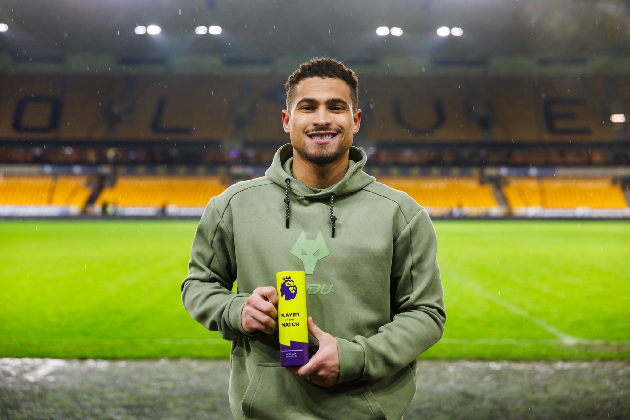 Perto do Atlético de Madrid, João Gomes é eleito o melhor do Wolves por torcedores e colegas
