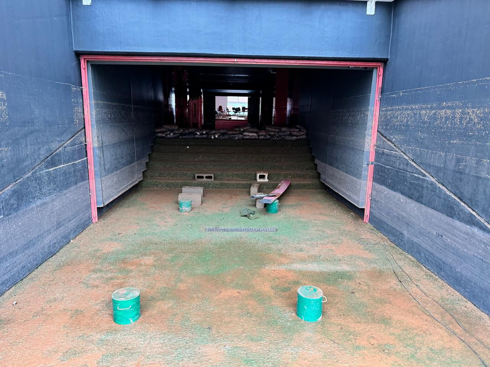Túnel do Beira-Rio após alagamentos no estádio — Foto: Divulgação/Internacional