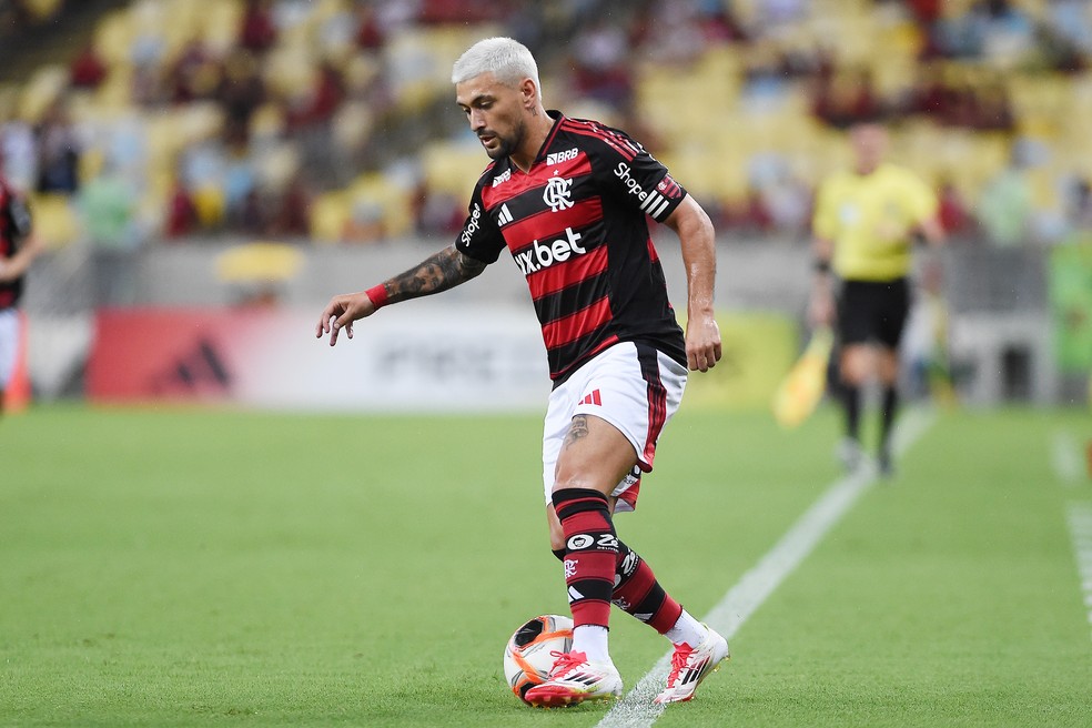 Arrascaeta voltar� ao Flamengo no cl�ssico contra o Botafogo � Foto: Alexandre Dur�o/ge