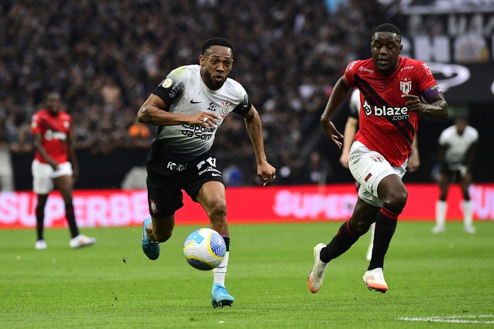 José Martínez em Corinthians x Atlético-GO — Foto: Marcos Ribolli