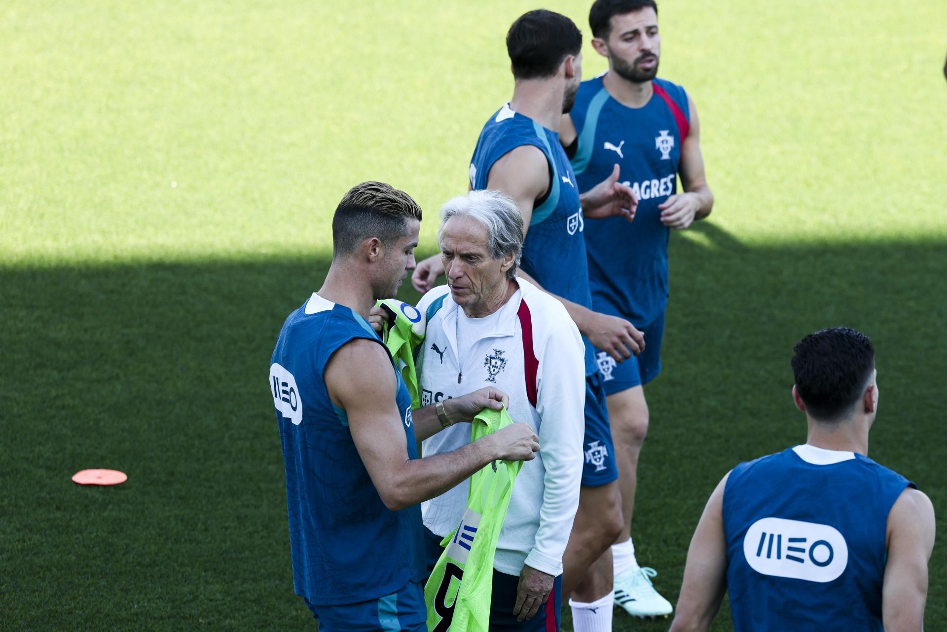 Cristiano Ronaldo abandona treino de Portugal após coletiva de Jorge Jesus