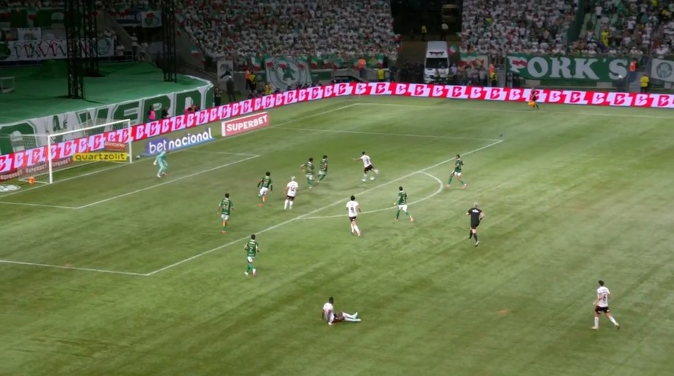 Oportunidade perdida por Pulgar, única chance de gol do Flamengo no jogo — Foto: Reprodução