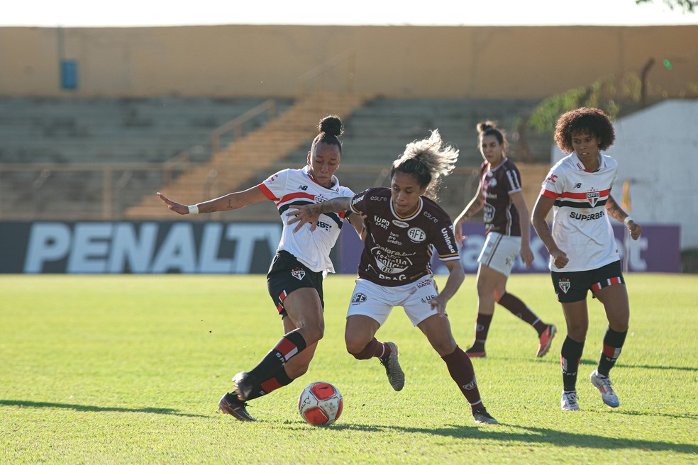 São Paulo e Ferroviária se enfrentam no Brasileirão Feminino hoje; Veja onde assistir 