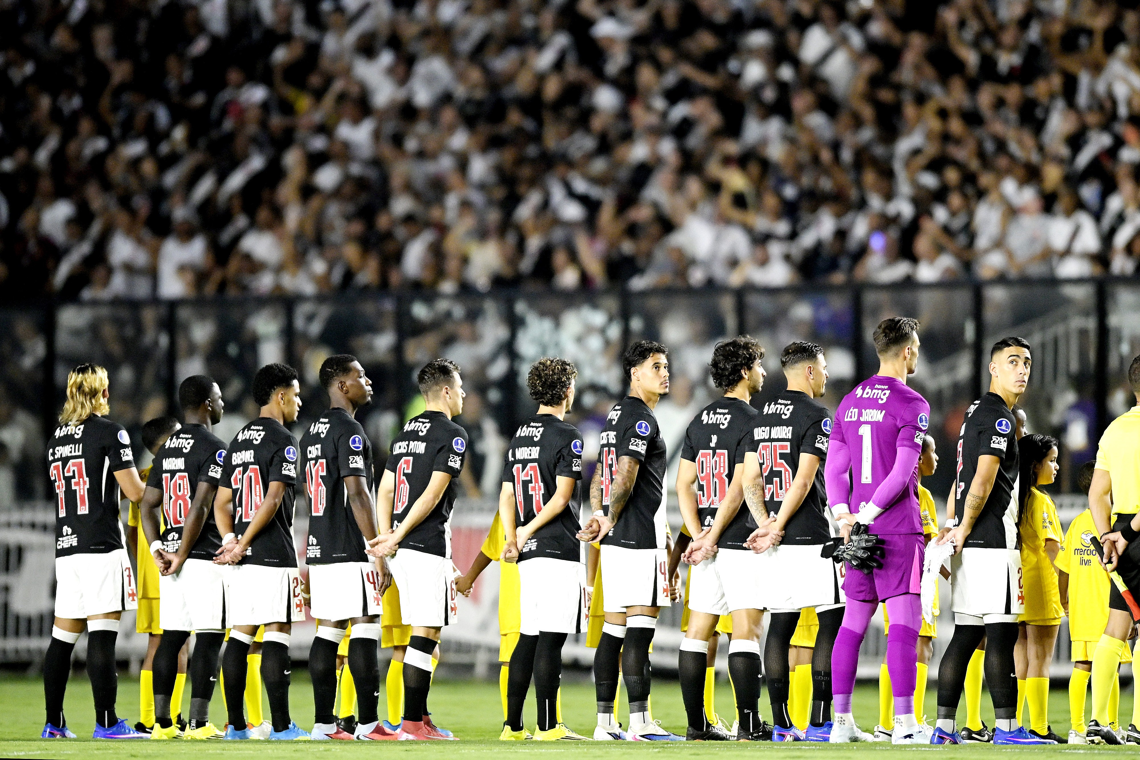 O que explica a sequência de cinco jogos sem vitórias do Vasco com Renato Gaúcho | Ge