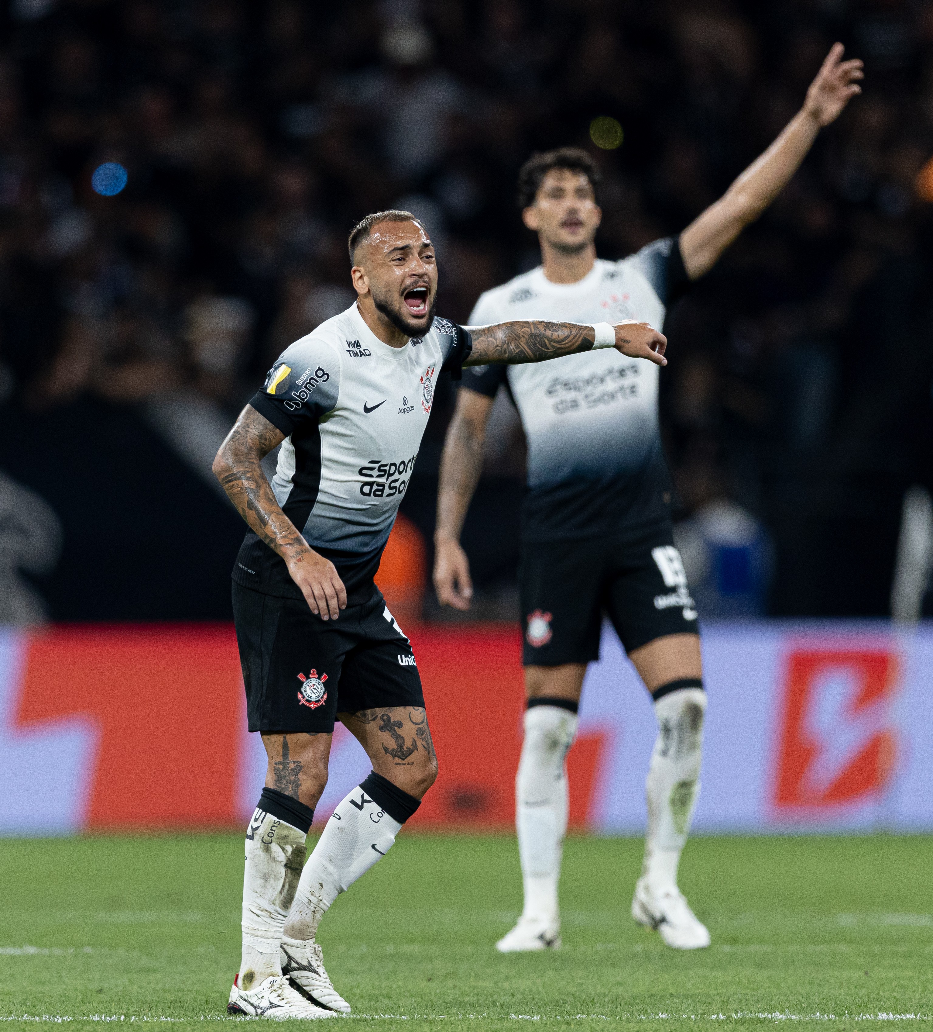 Maycon se oferece como opção de primeiro volante no Corinthians: determinado a brigar pela vaga.