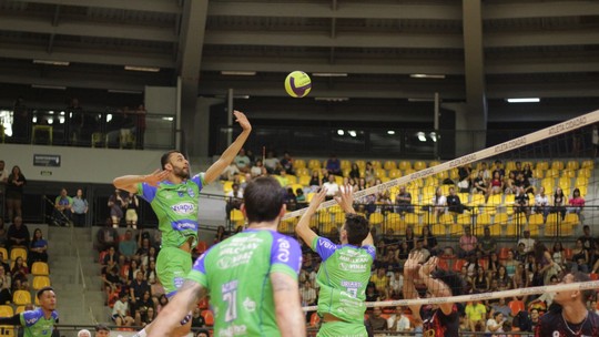São José luta por 1ª vitória no Paulista de Vôlei em partida contra Sesi Bauru