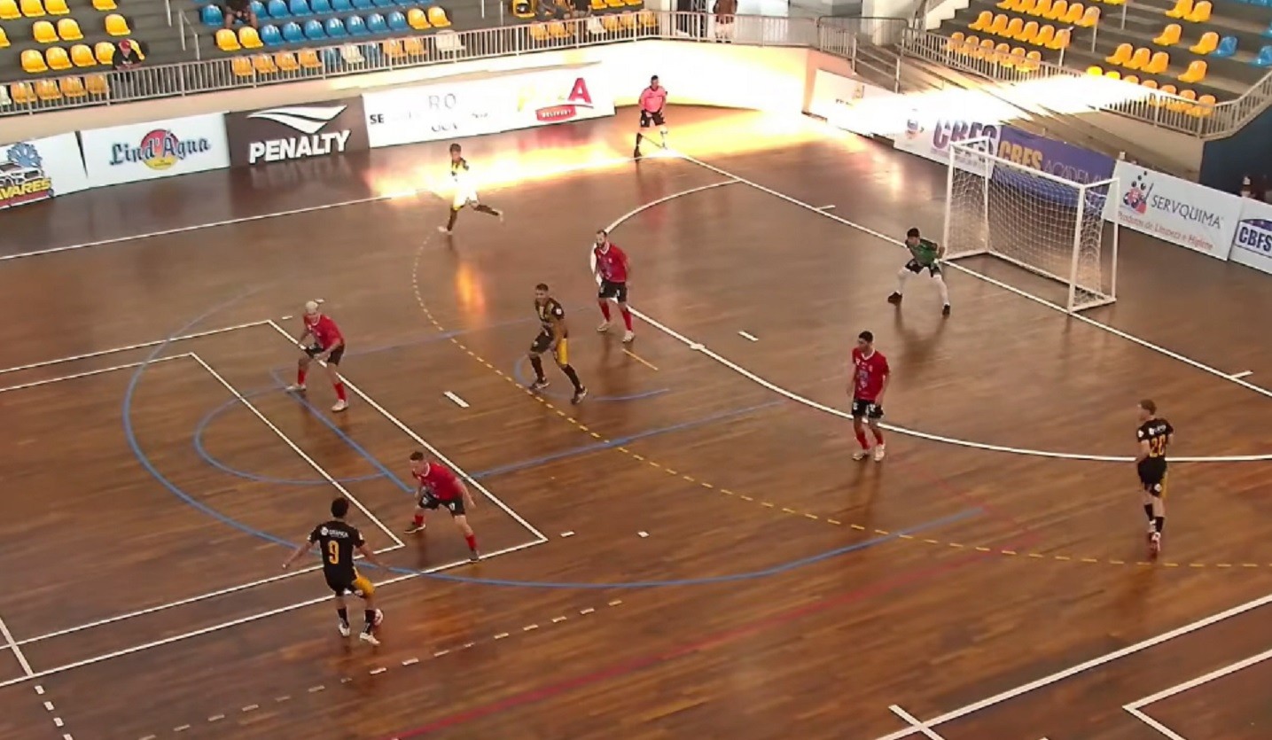 Kaylan marca 14, assume artilharia e Corinthians-AC/Quinari goleia na despedida da Copa Norte de Futsal