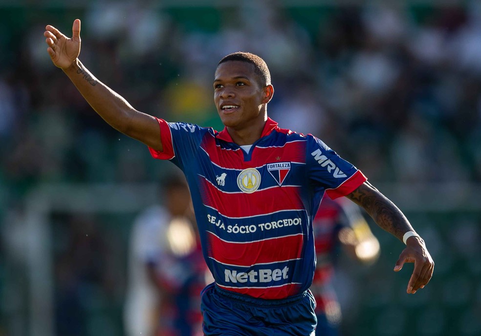 Marcinho pelo Fortaleza durante Brasileirão