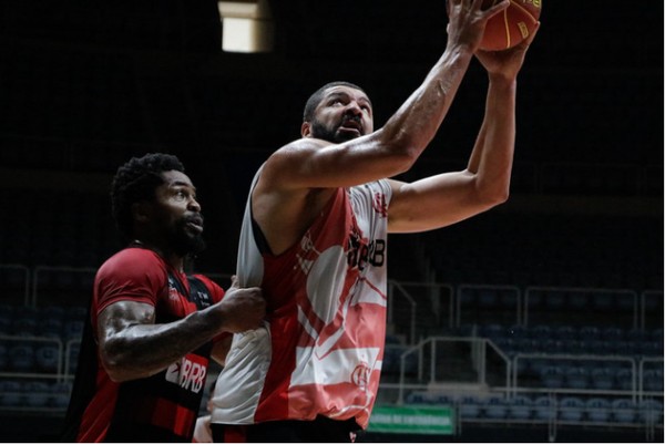 Franca Basquete derrota o Flamengo no primeiro jogo das finais do NBB -  Próximos dois confrontos serão disputados no Maracanãzinho