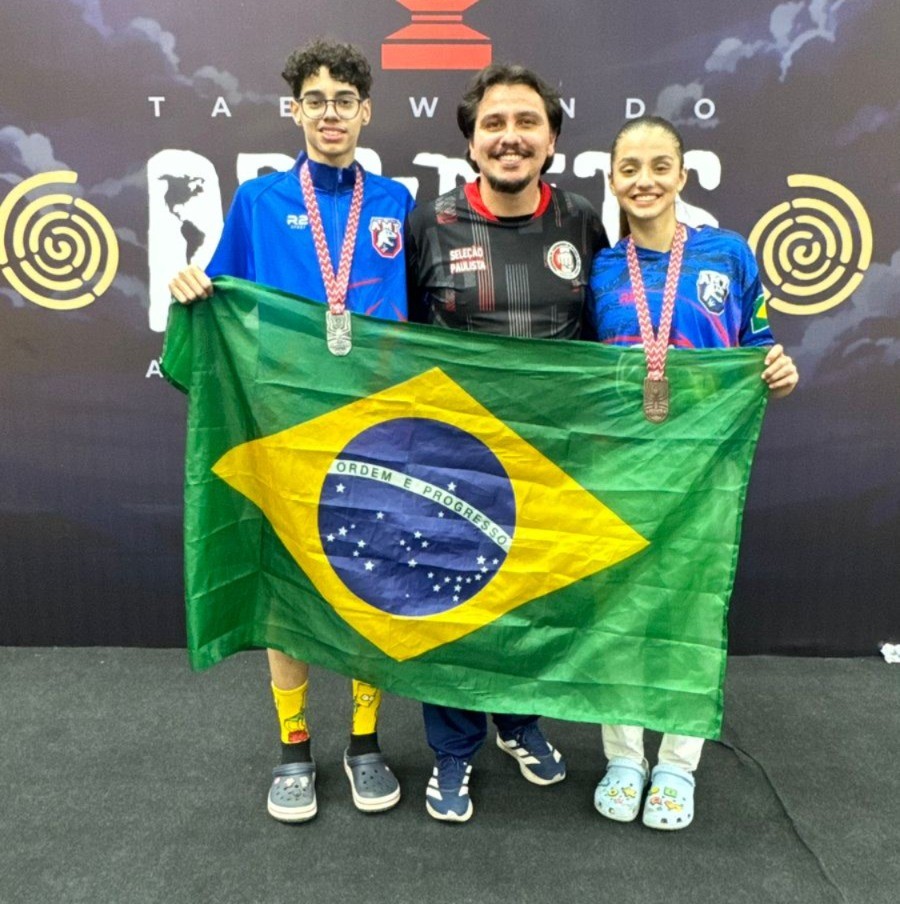 Atletas de Ferraz de Vasconcelos conquistam duas medalhas na President's Cup de taekwondo