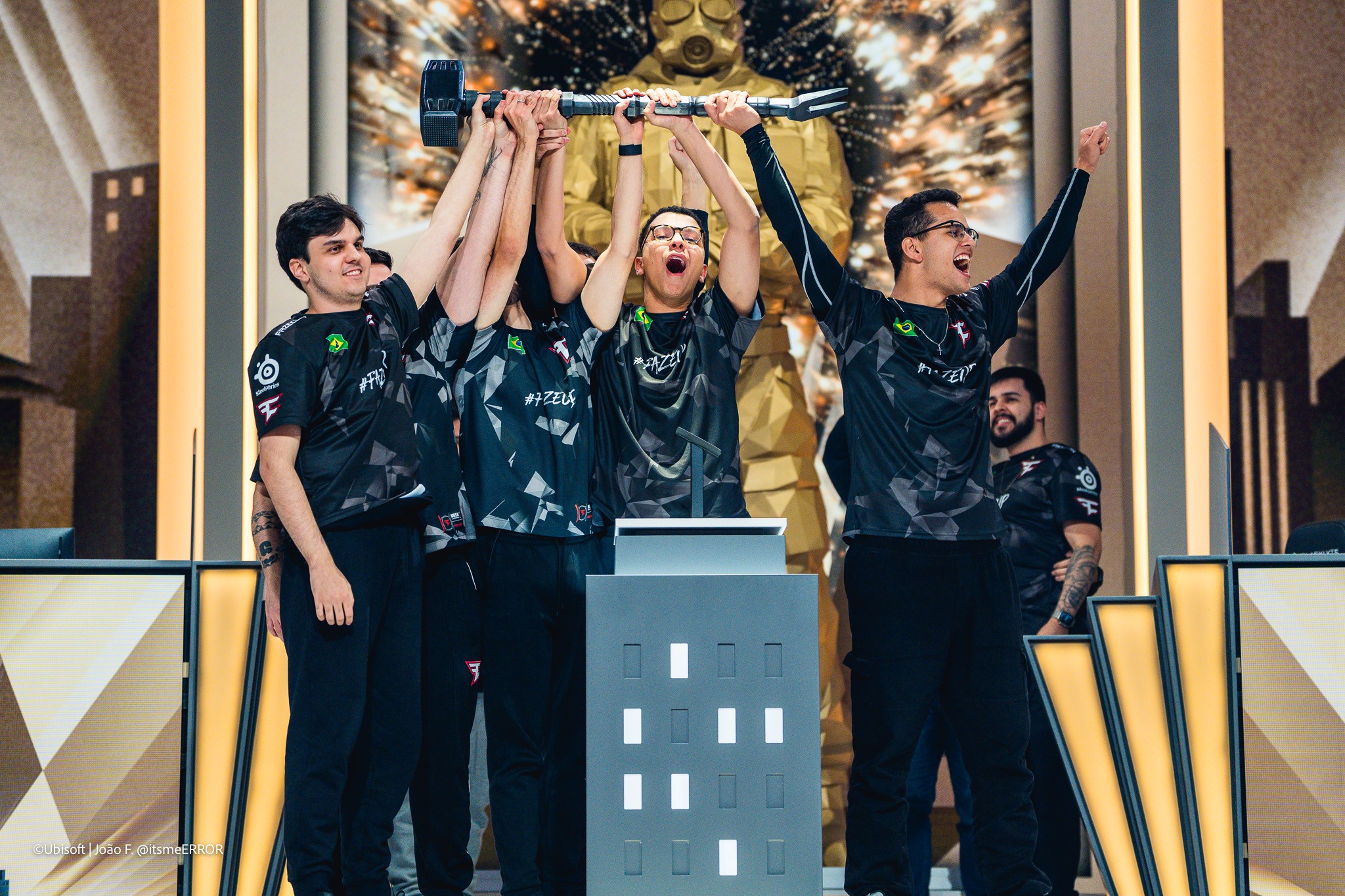 Six Invitational 2025: FaZe é campeã mundial de Rainbow Six | Ge