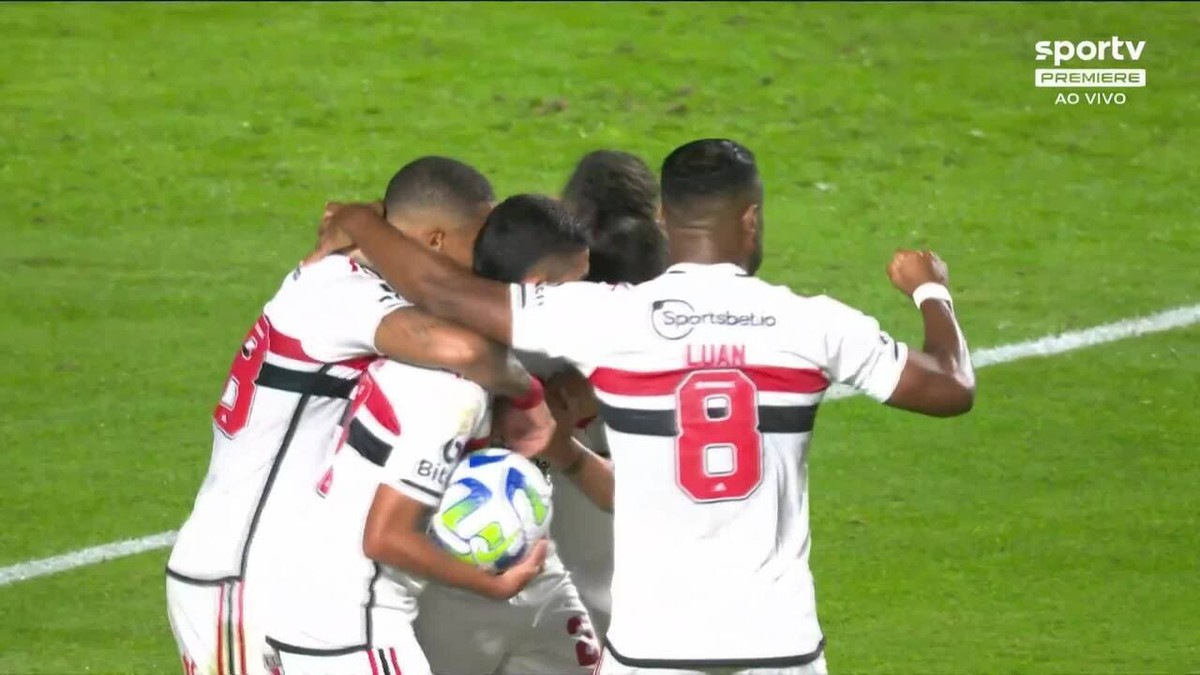 São Paulo vê fim de ciclo próximo e estuda negociar Gabriel Neves