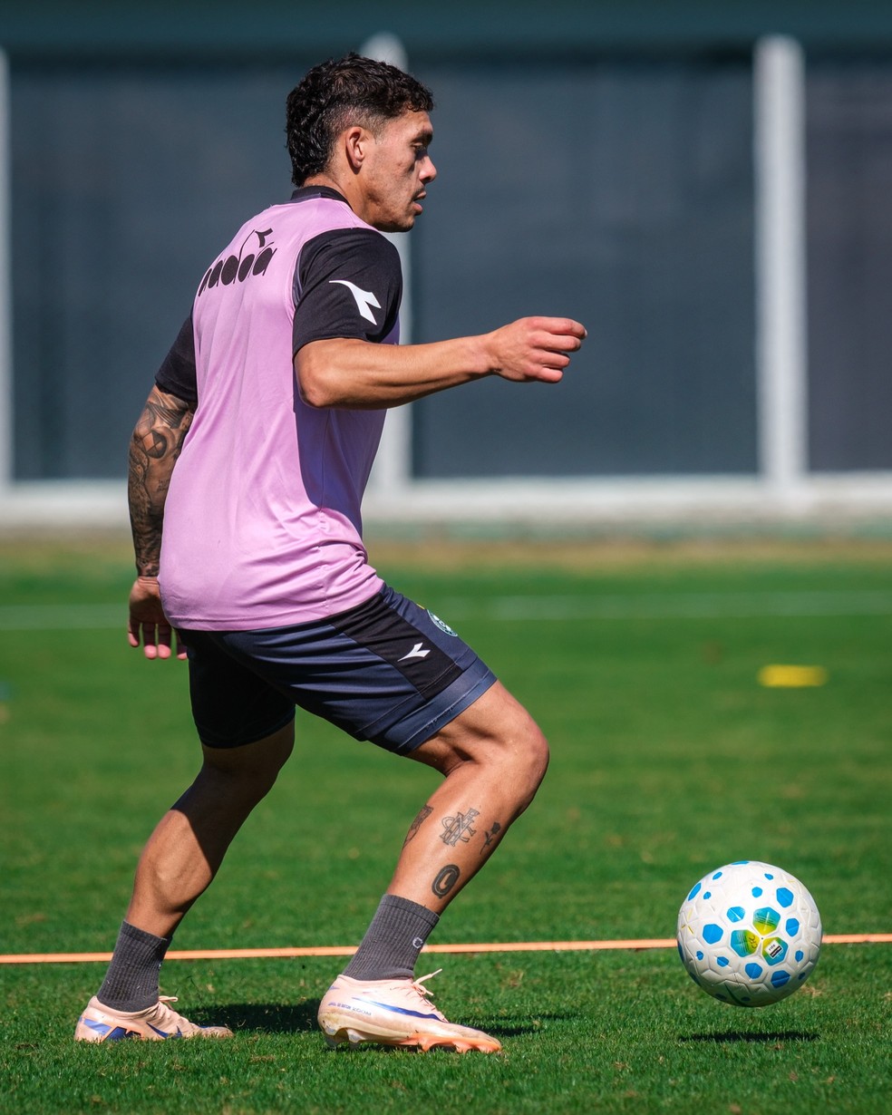 Brian Ocampo em apresentação no Coritiba