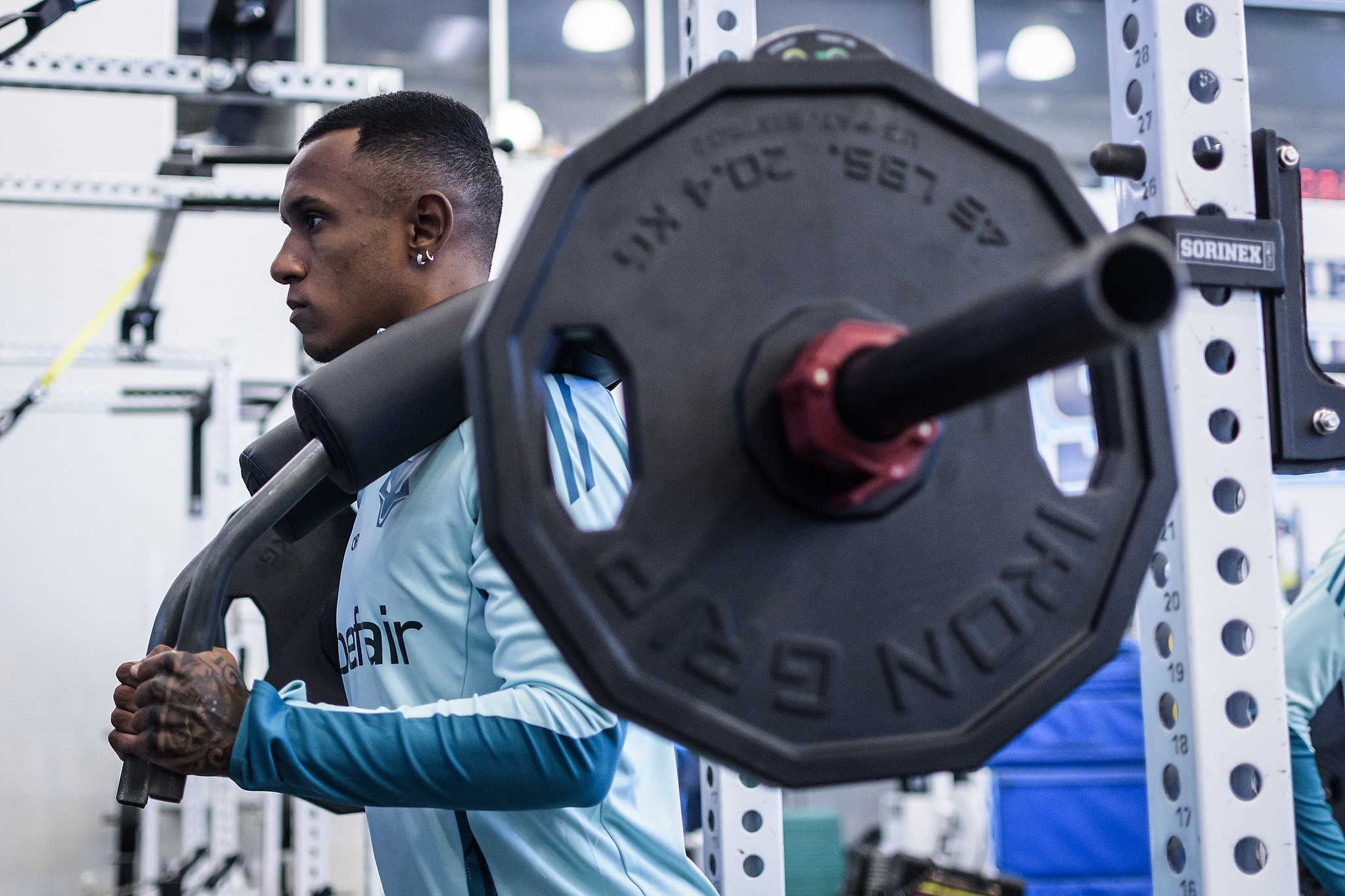 Marquinhos passa por cirurgia no Cruzeiro para recuperação de lesão grave.